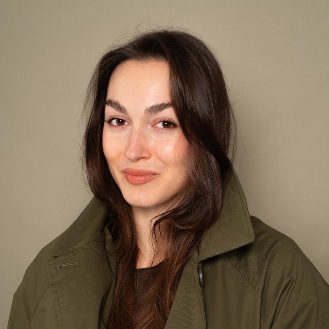 Portrait of Patricia Draghici, founder of Slow.